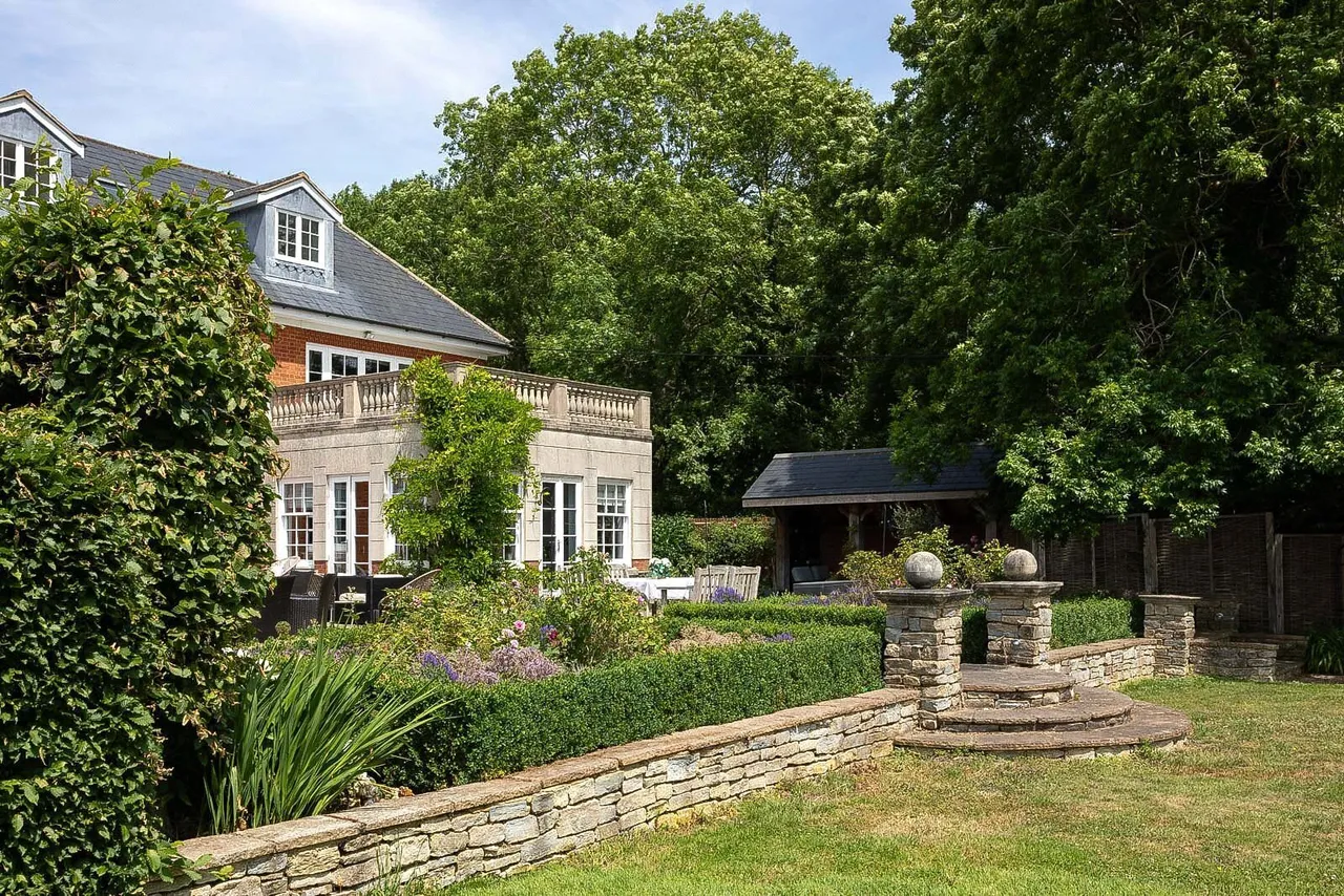 Lodge Road, Crafton, LU7, photo 30