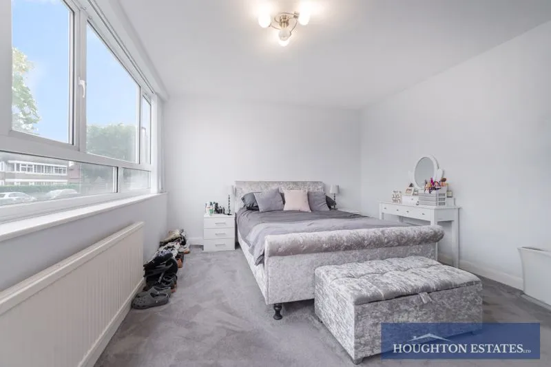 Regents Park Road, Finchley N3 3AA, photo 7