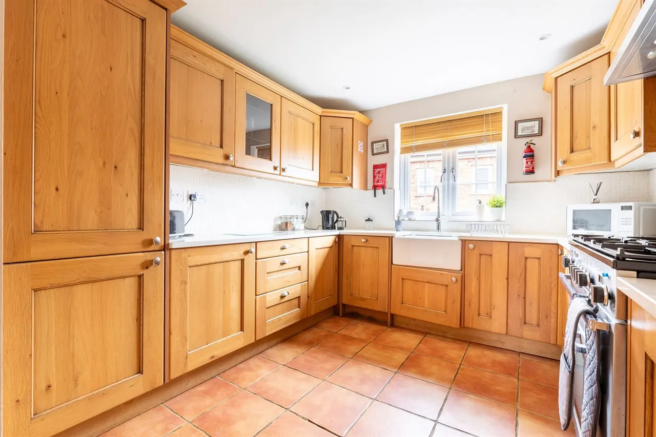 Forest Road, Tarporley, photo 6