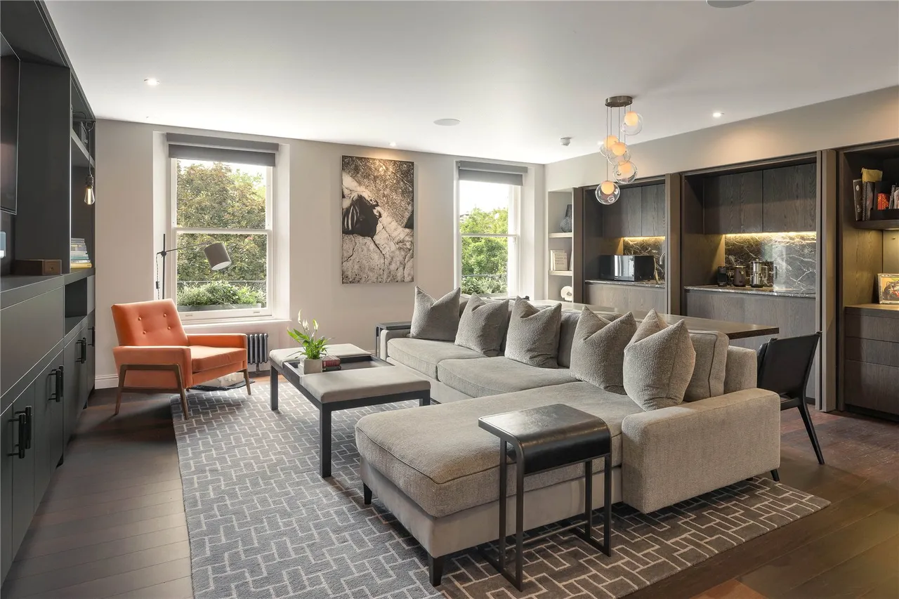 Cadogan Place, Knightsbridge, SW1X, photo 2