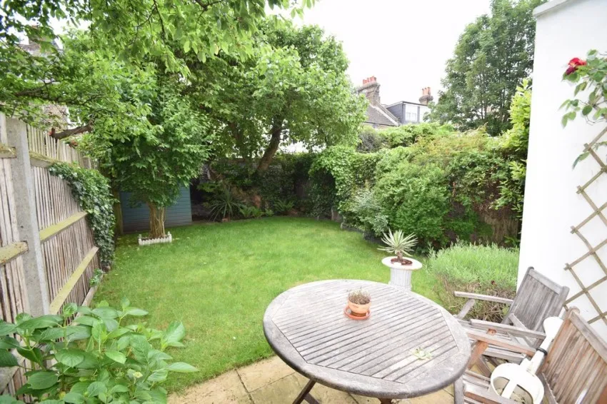 Ennismore Avenue, Chiswick, photo 3