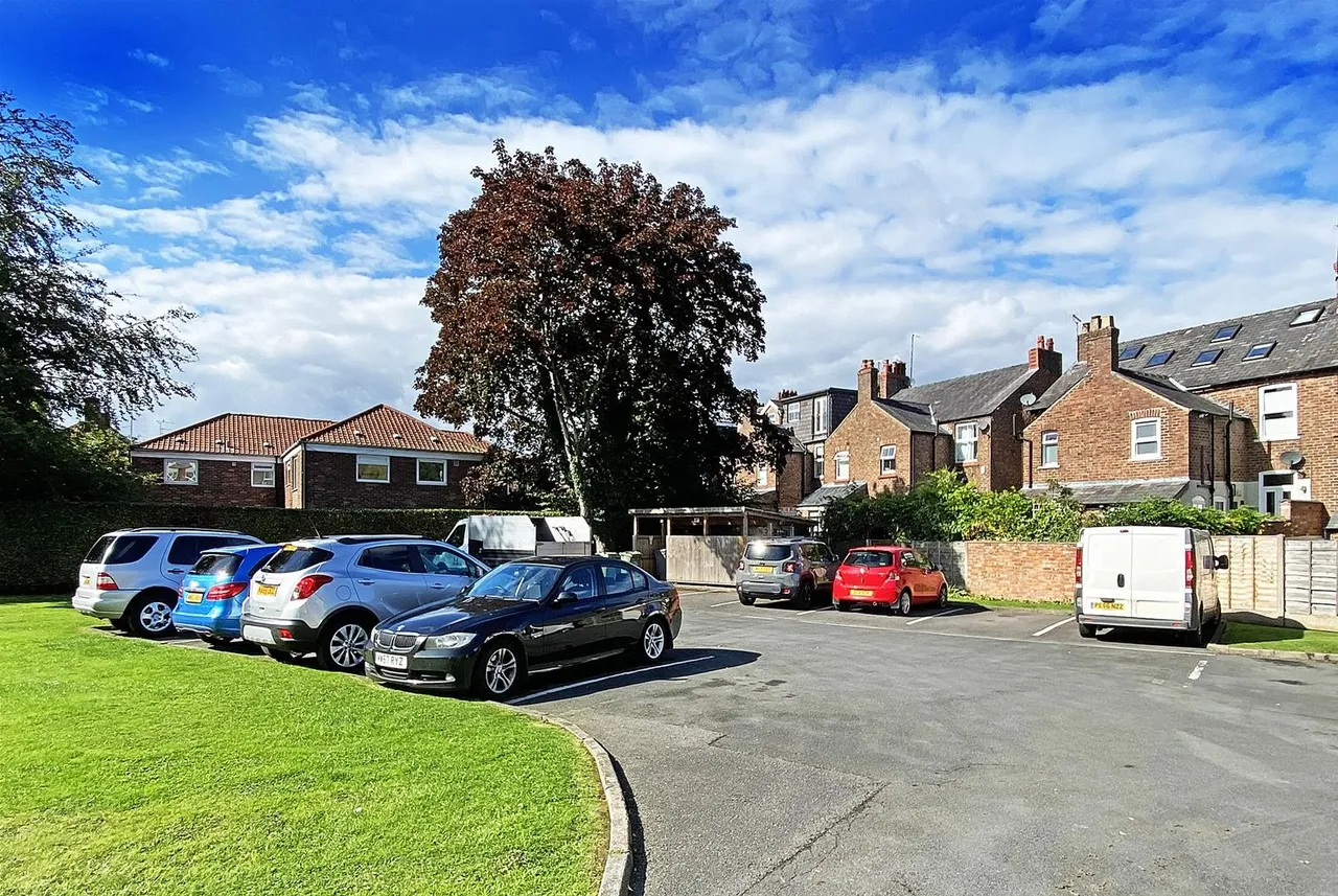 Grange Road, Bowdon, Cheshire WA14 3EU, photo 15
