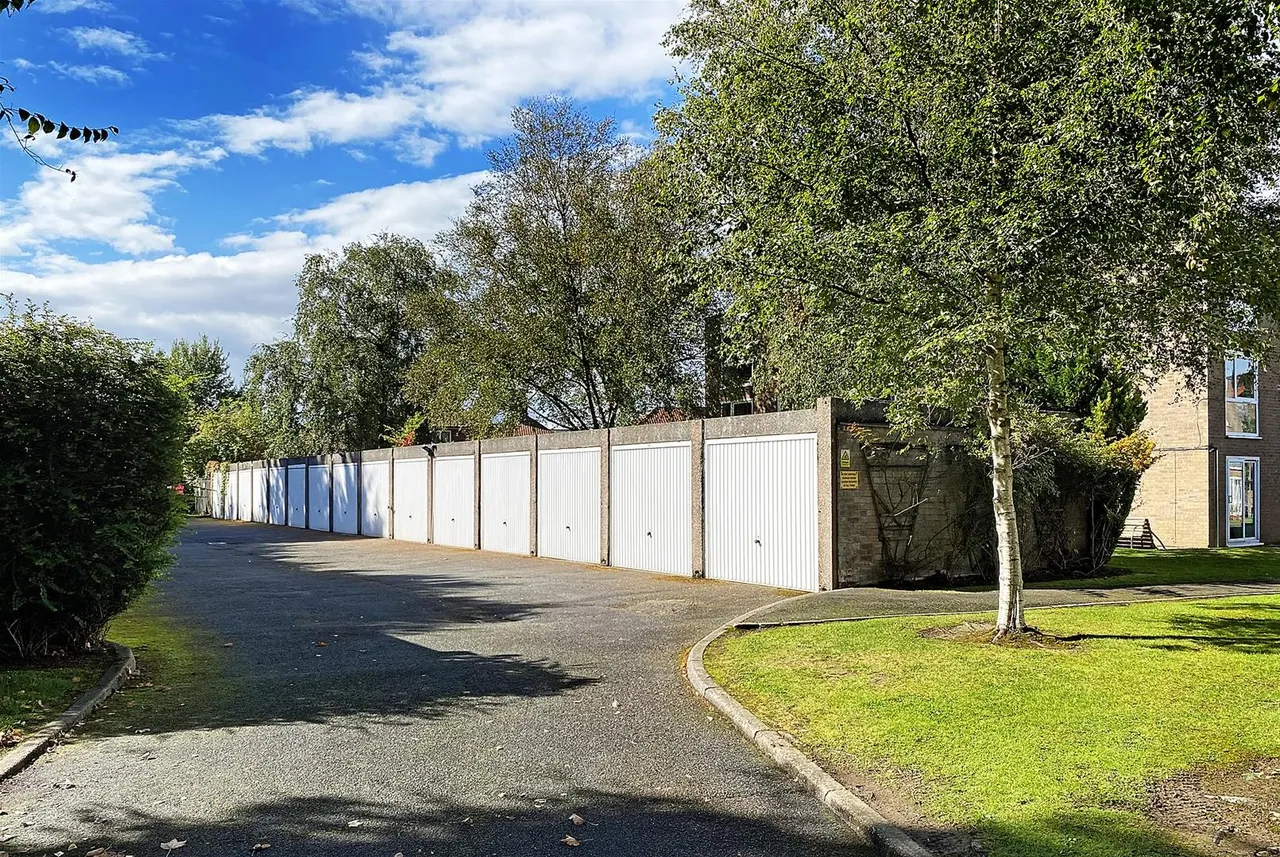 Grange Road, Bowdon, Cheshire WA14 3EU, photo 13