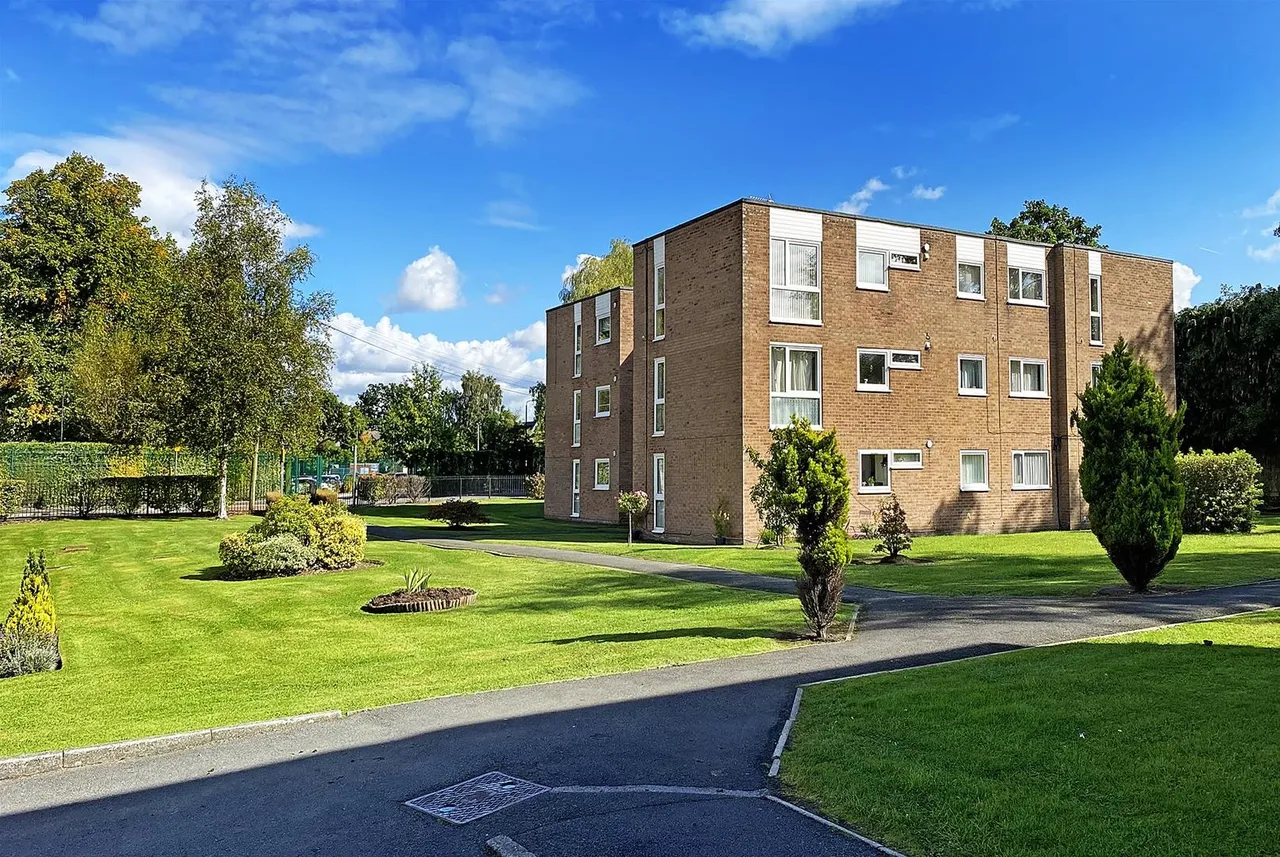 Grange Road, Bowdon, Cheshire WA14 3EU, photo 14