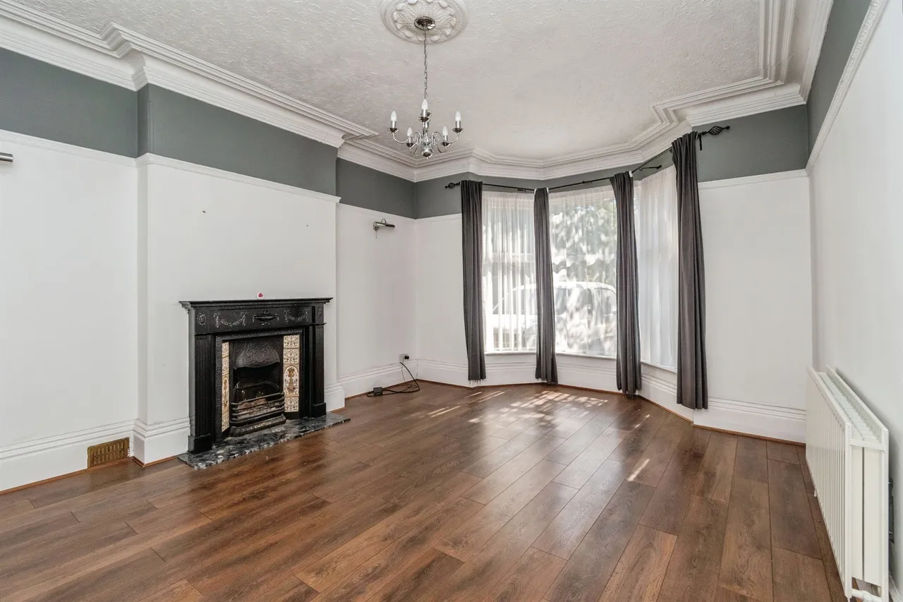 The Crescent, Walsall, WS1, photo 6