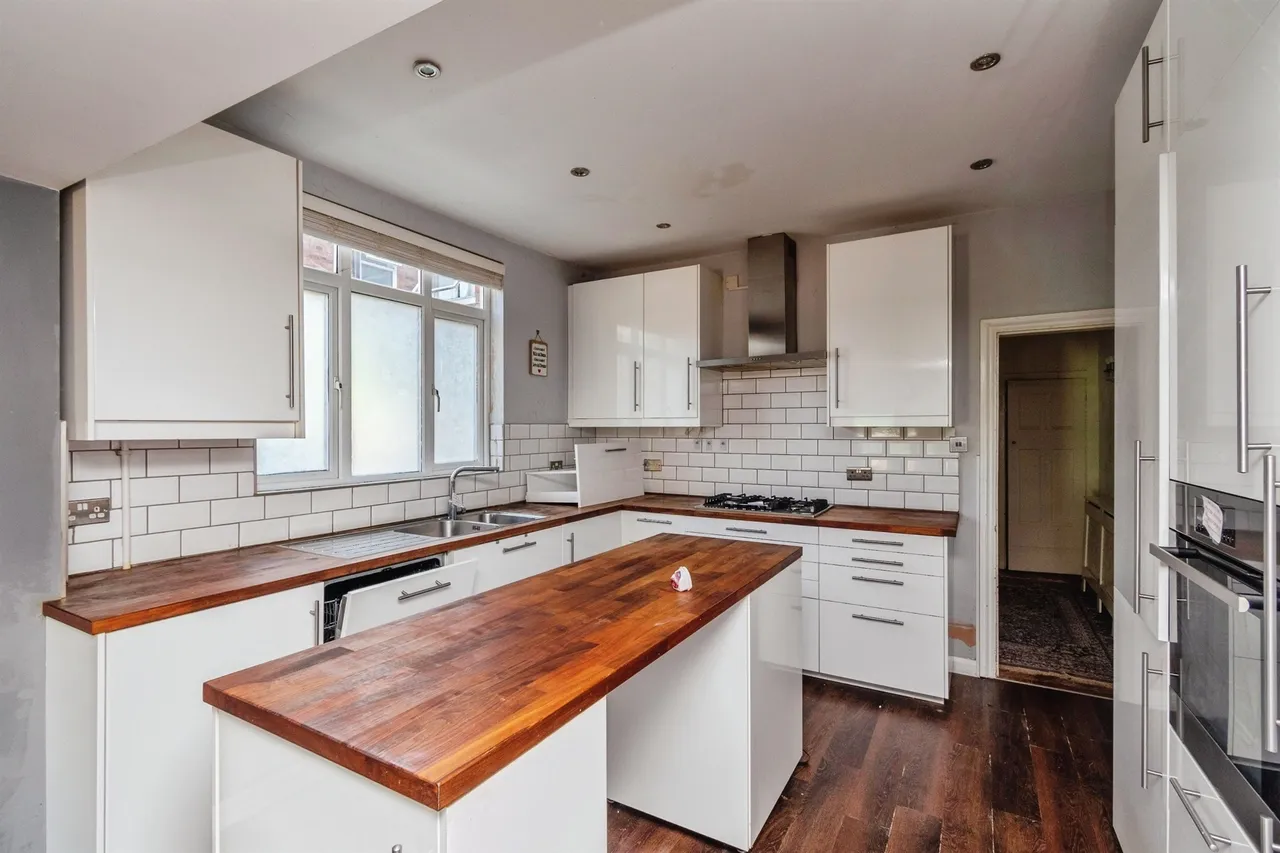 The Crescent, Walsall, WS1, photo 7