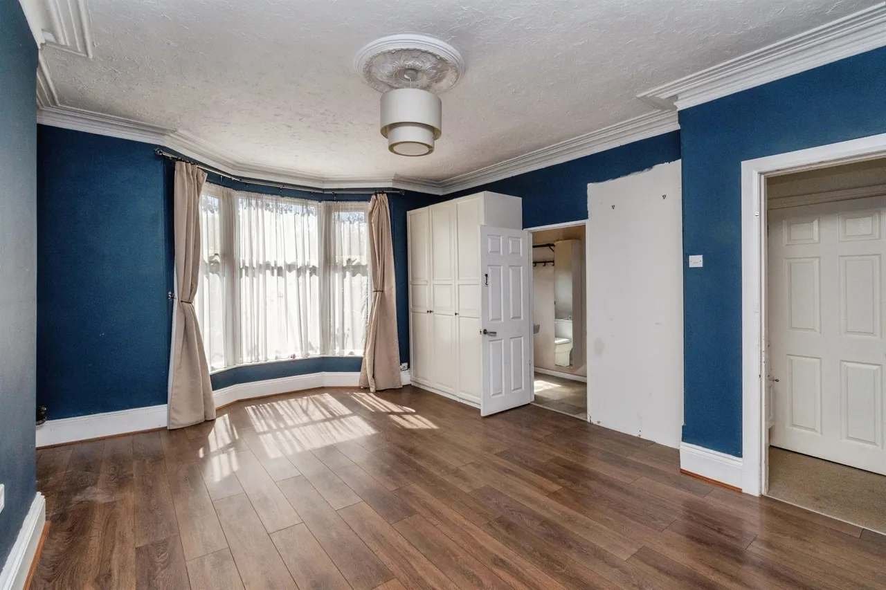 The Crescent, Walsall, WS1, photo 8