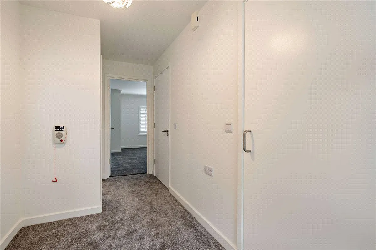 Bluecoats, Thatcham, RG18, photo 7