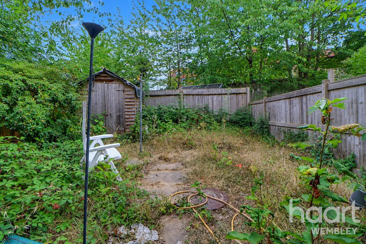 Chantry Crescent, London, NW10, photo 10