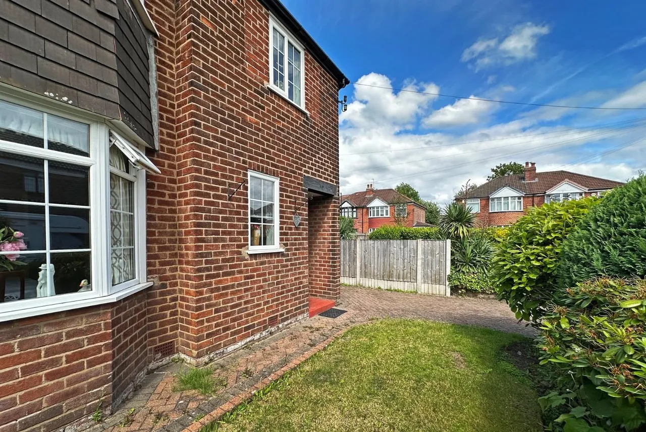Cawdor Place, Timperley, Cheshire WA15 7XA, photo 28