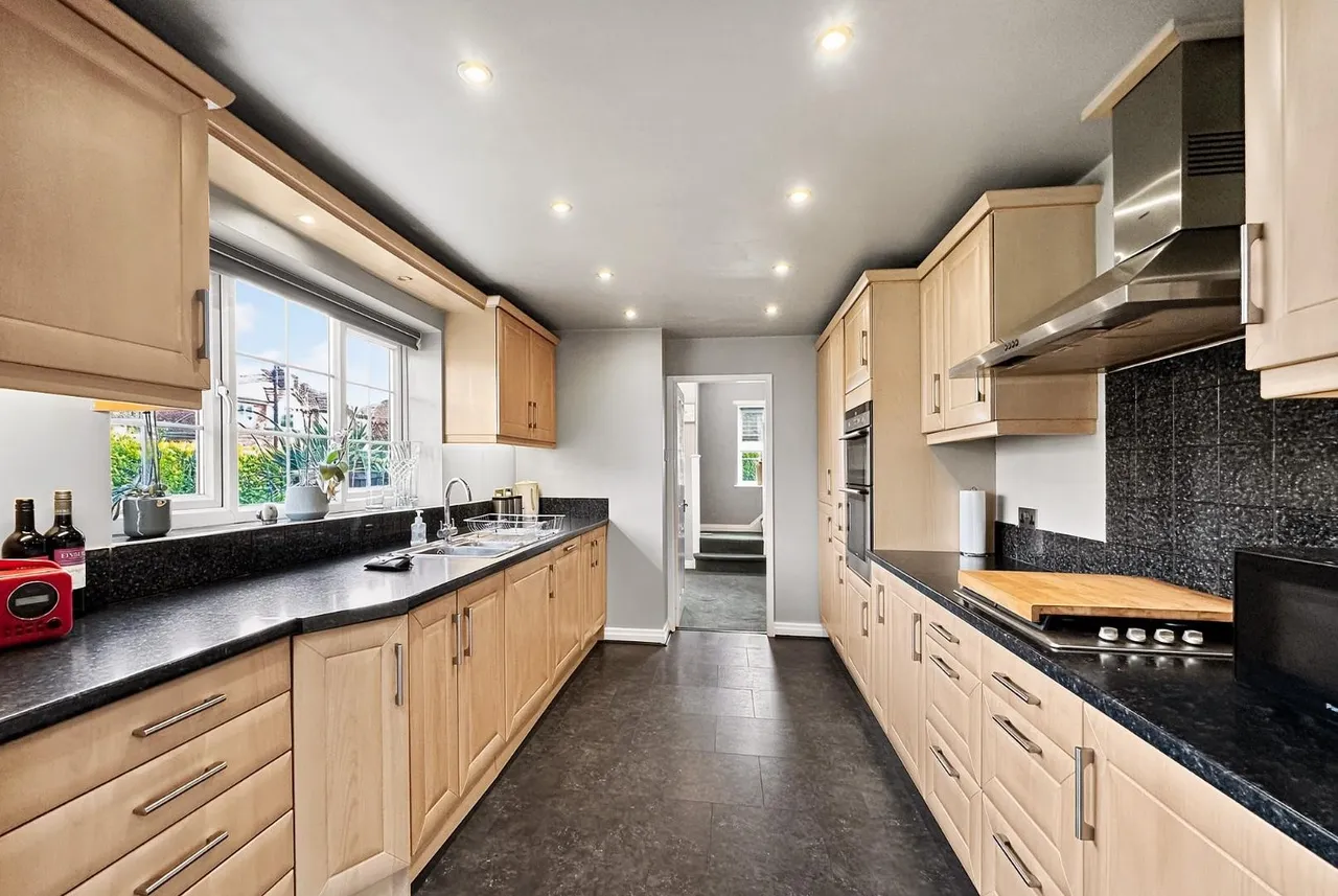 Cawdor Place, Timperley, Cheshire WA15 7XA, photo 6
