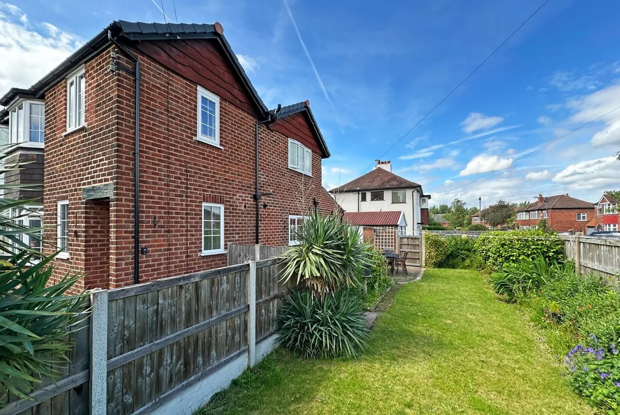 Cawdor Place, Timperley, Cheshire WA15 7XA, photo 20