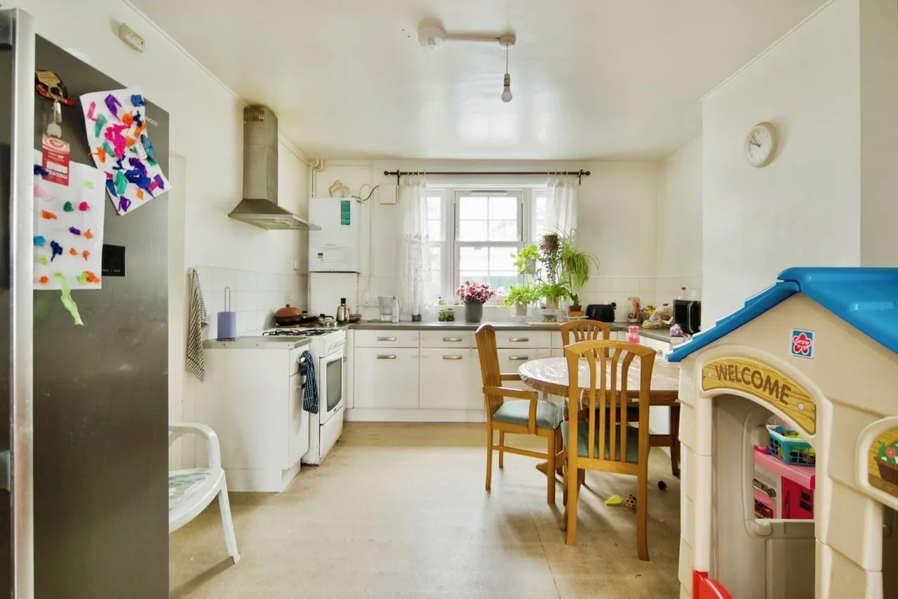 Henningham Road, London, N17, photo 20