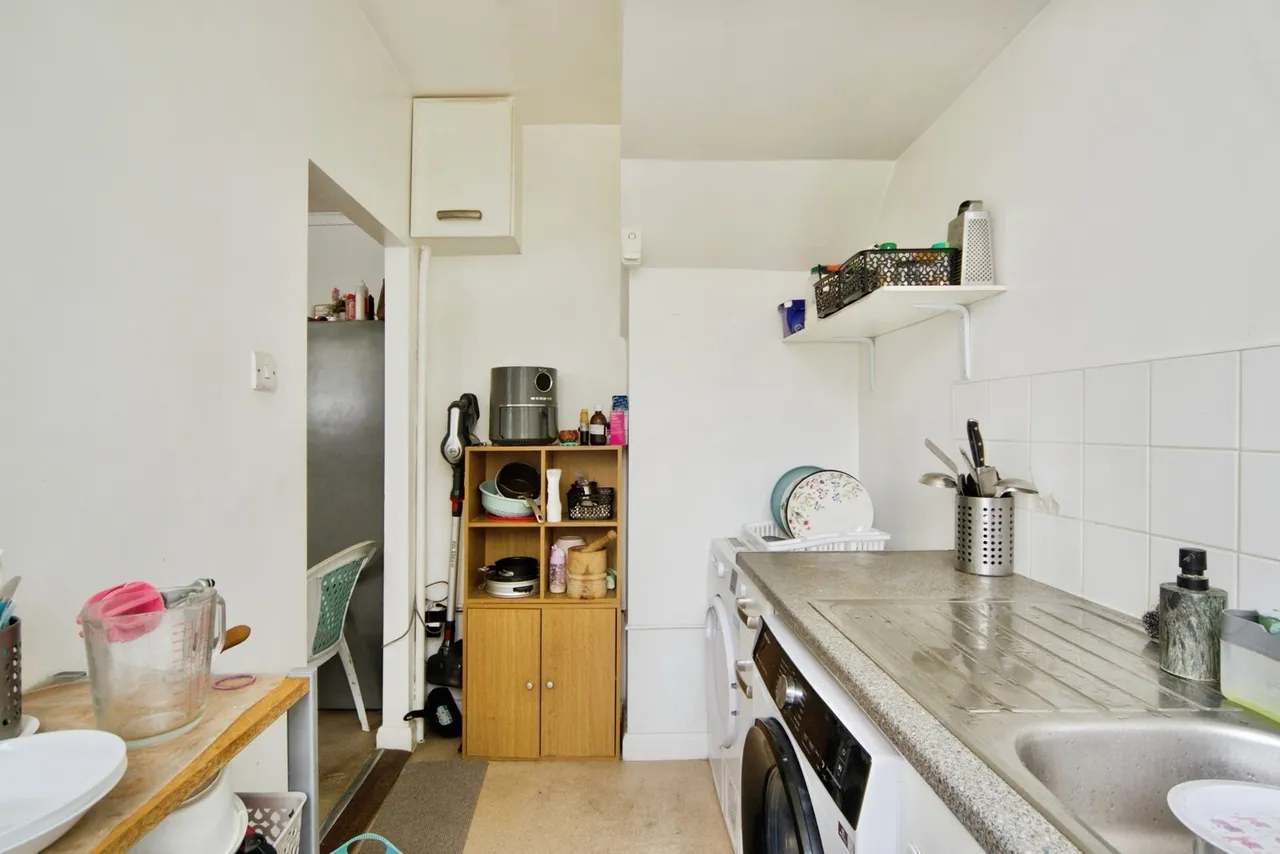 Henningham Road, London, N17, photo 21