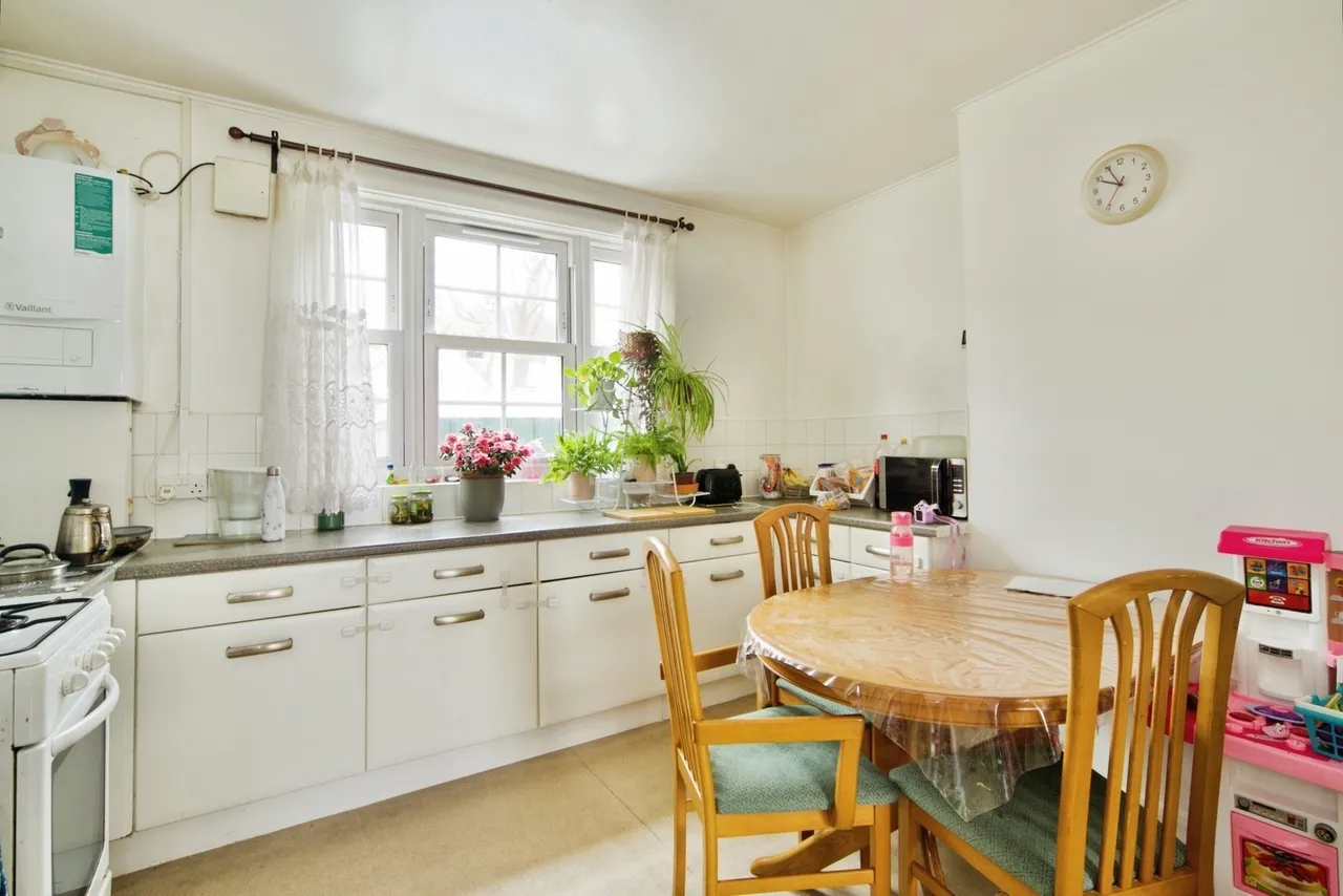 Henningham Road, London, N17, photo 24