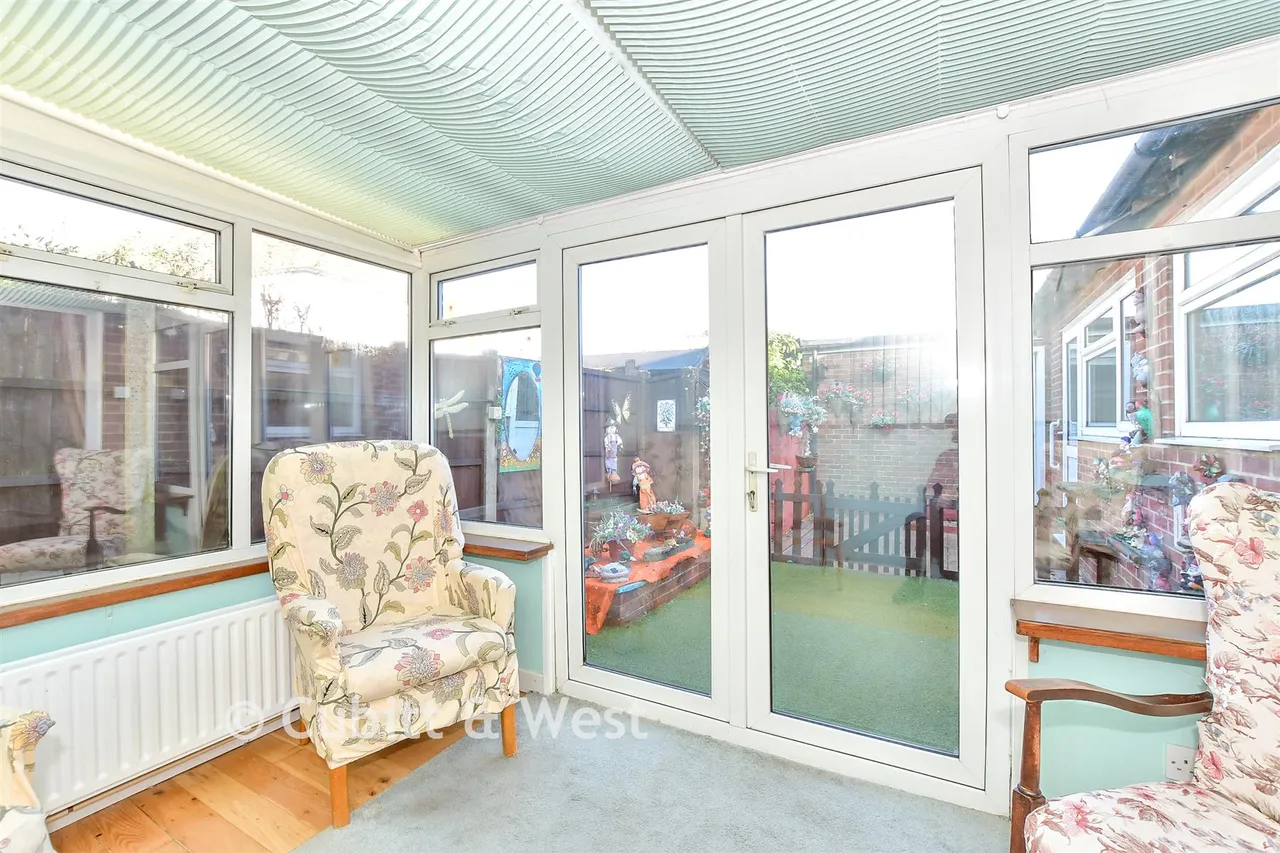 Churcher Road, Westbourne, PO10, photo 5