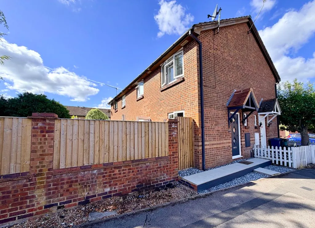 1 bed property for sale, Bridgestone Drive, Bourne End, SL8