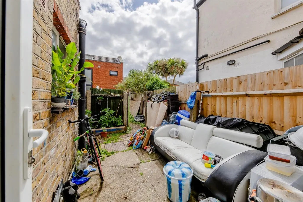 Leigham Court Drive, Leigh-On-Sea, SS9, photo 6