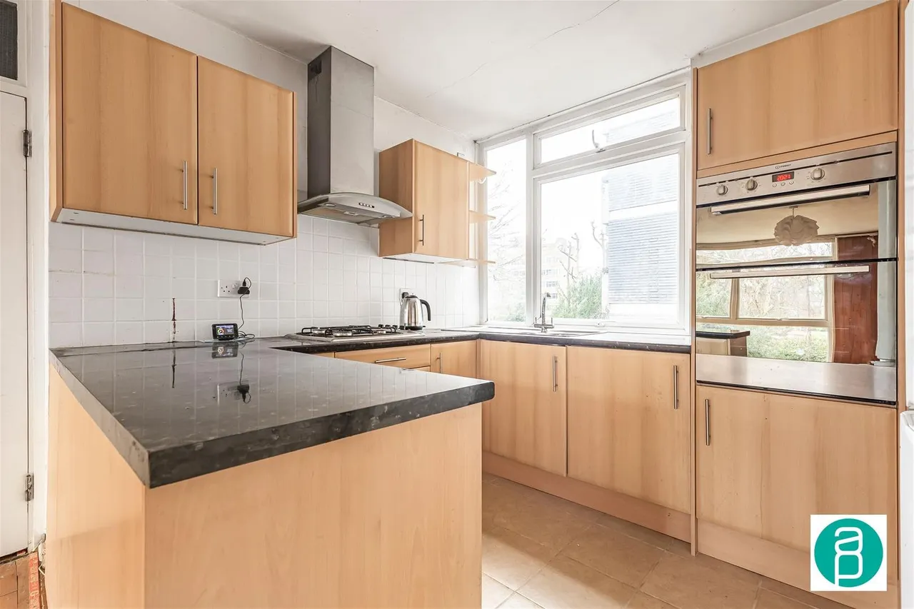 Victoria Drive, London SW19 6BB, photo 4