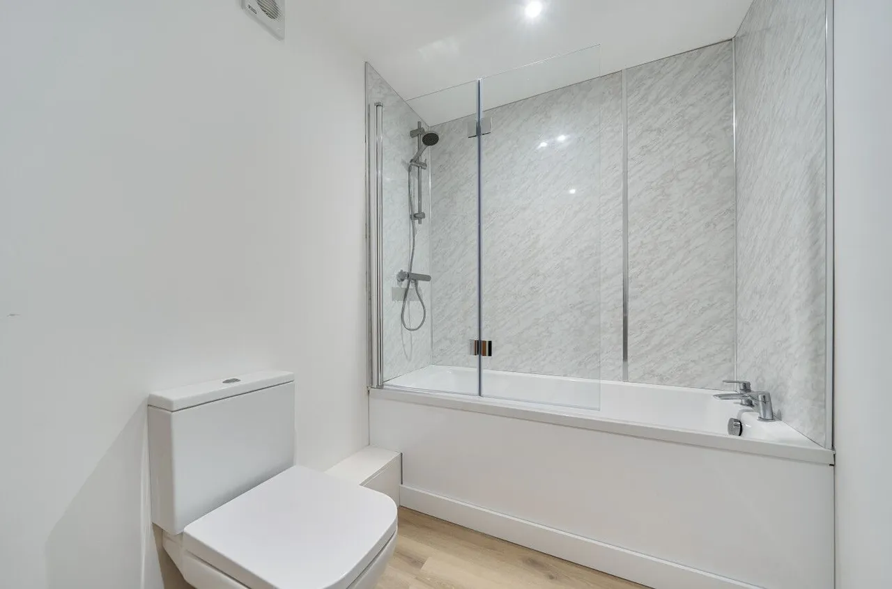 Batchelor Gardens, Harrogate, HG1, photo 12