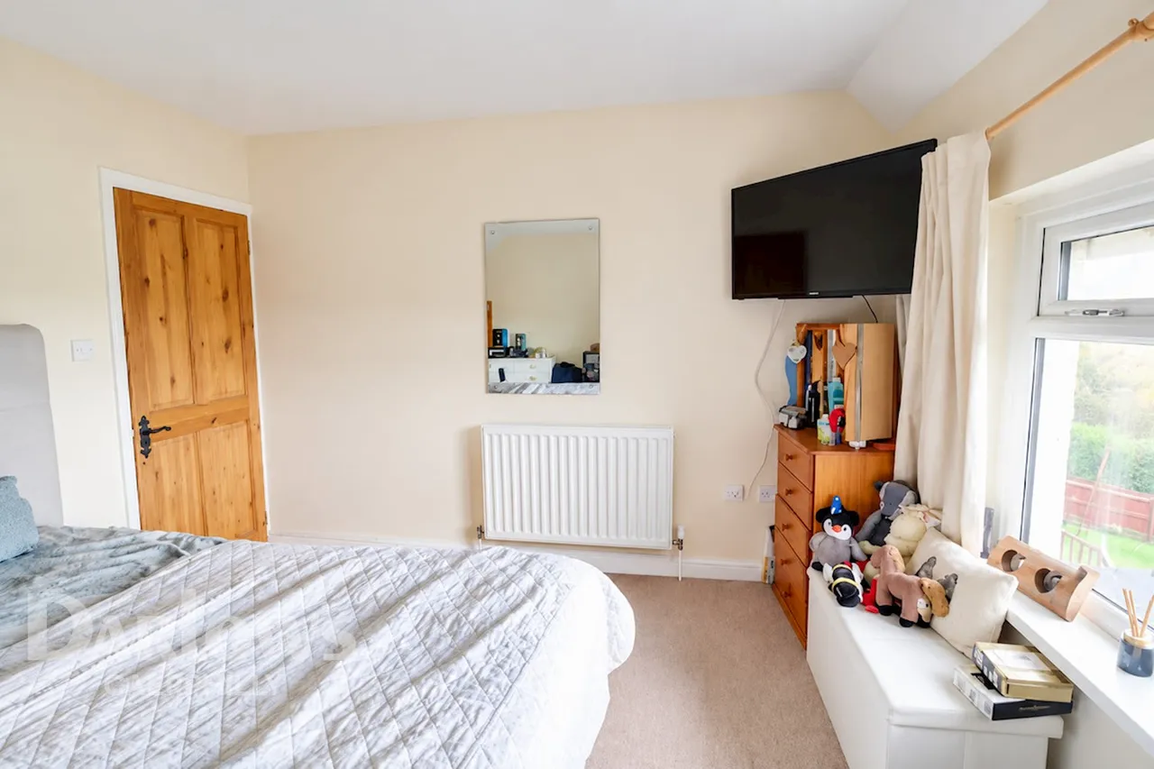 Penybryn Terrace, Hengoed, photo 9