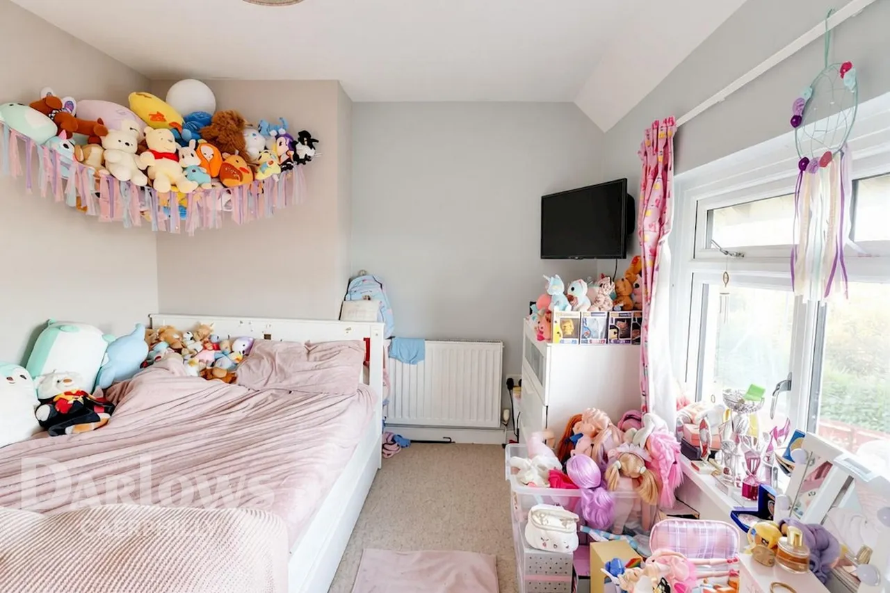 Penybryn Terrace, Hengoed, photo 12