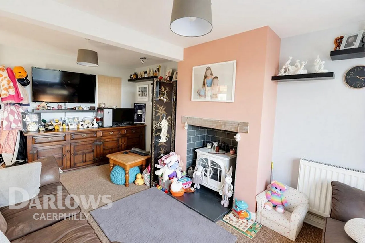 Penybryn Terrace, Hengoed, photo 3