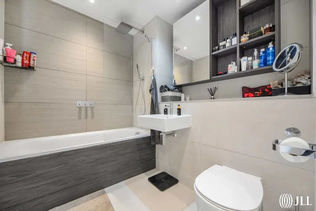 Barley Lane, Stratford, E15, photo 8