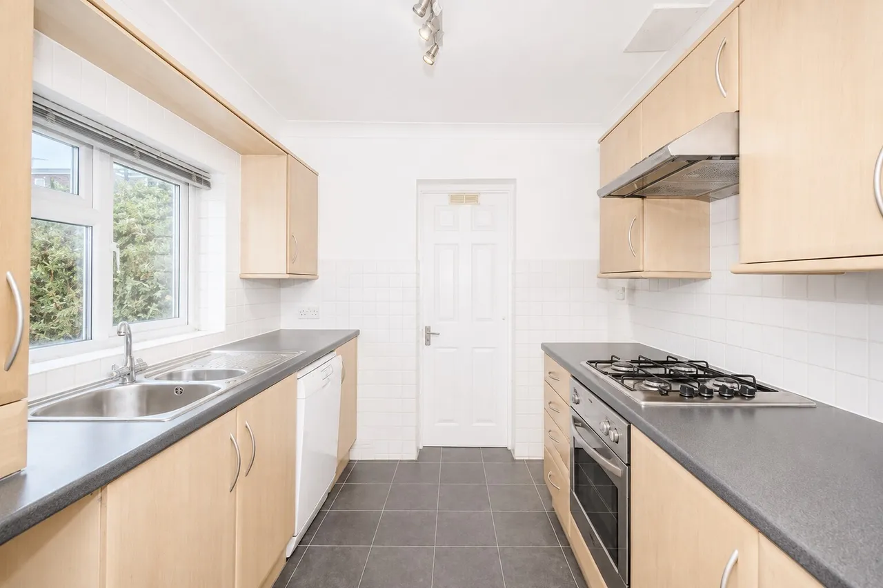 Shelldale Road, Portslade, BN41, photo 3