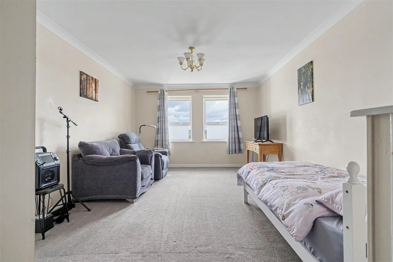 Bath Road, Sturminster Newton, photo 8