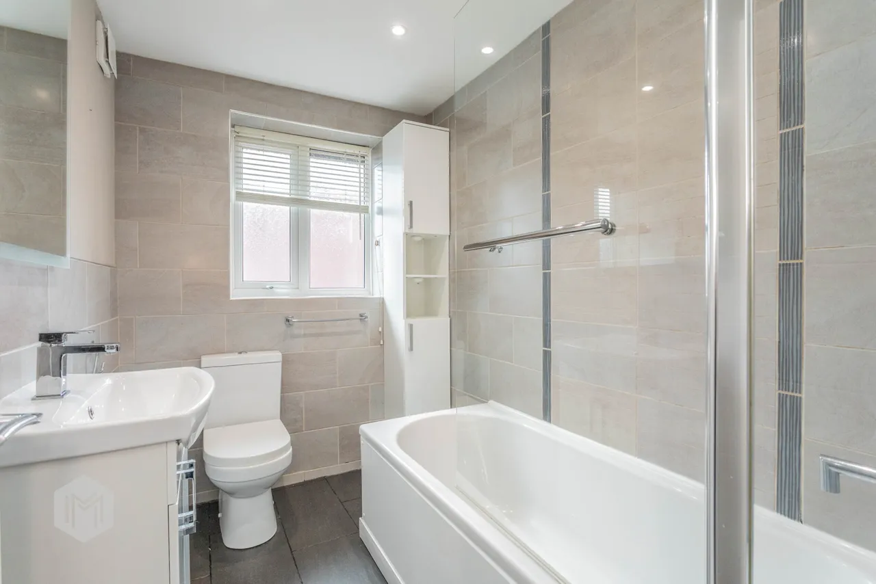 Carlton Street, Farnworth, BL4, photo 4