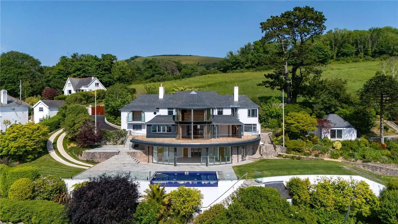 Bridge Road, Kingswear, Dartmouth, Devon, TQ6 0DZ, photo 4