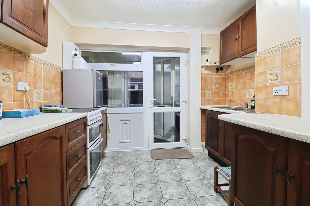 Balmoral Road, Dunscroft, DN7, photo 8