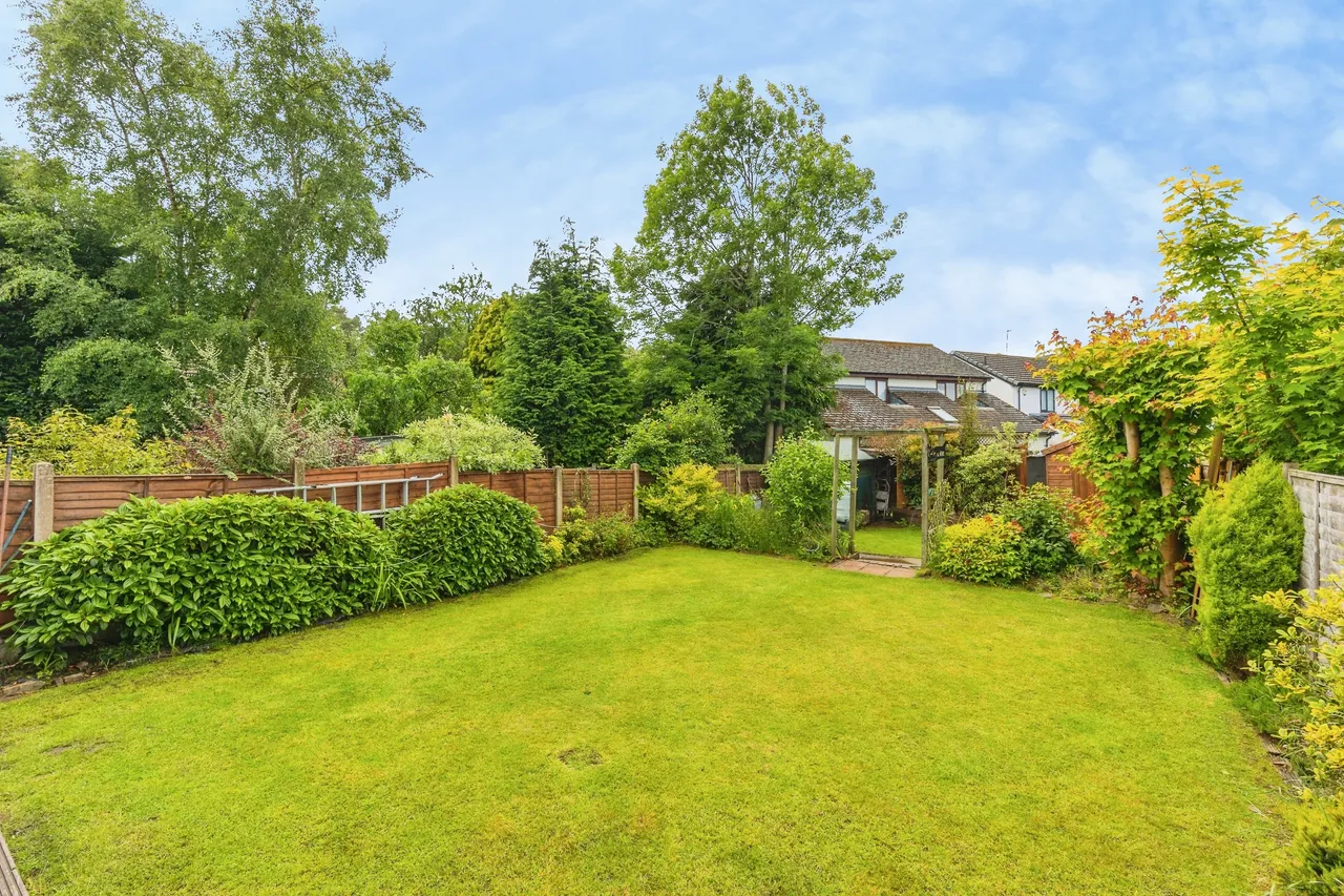 Friars Close, Macclesfield, SK10, photo 4