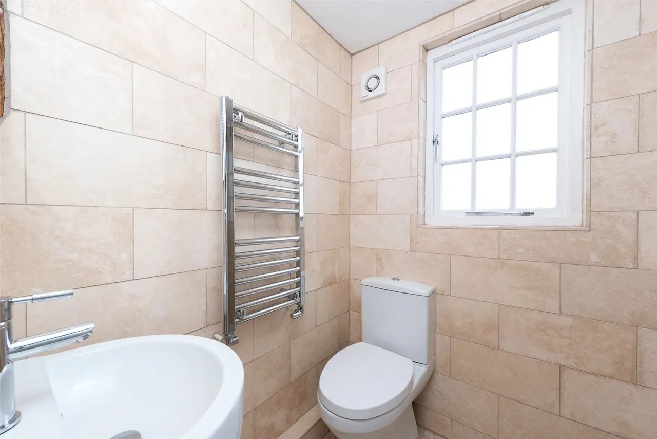 Brew House Lane, Hartley Wintney, Hook, RG27 8QA, photo 12