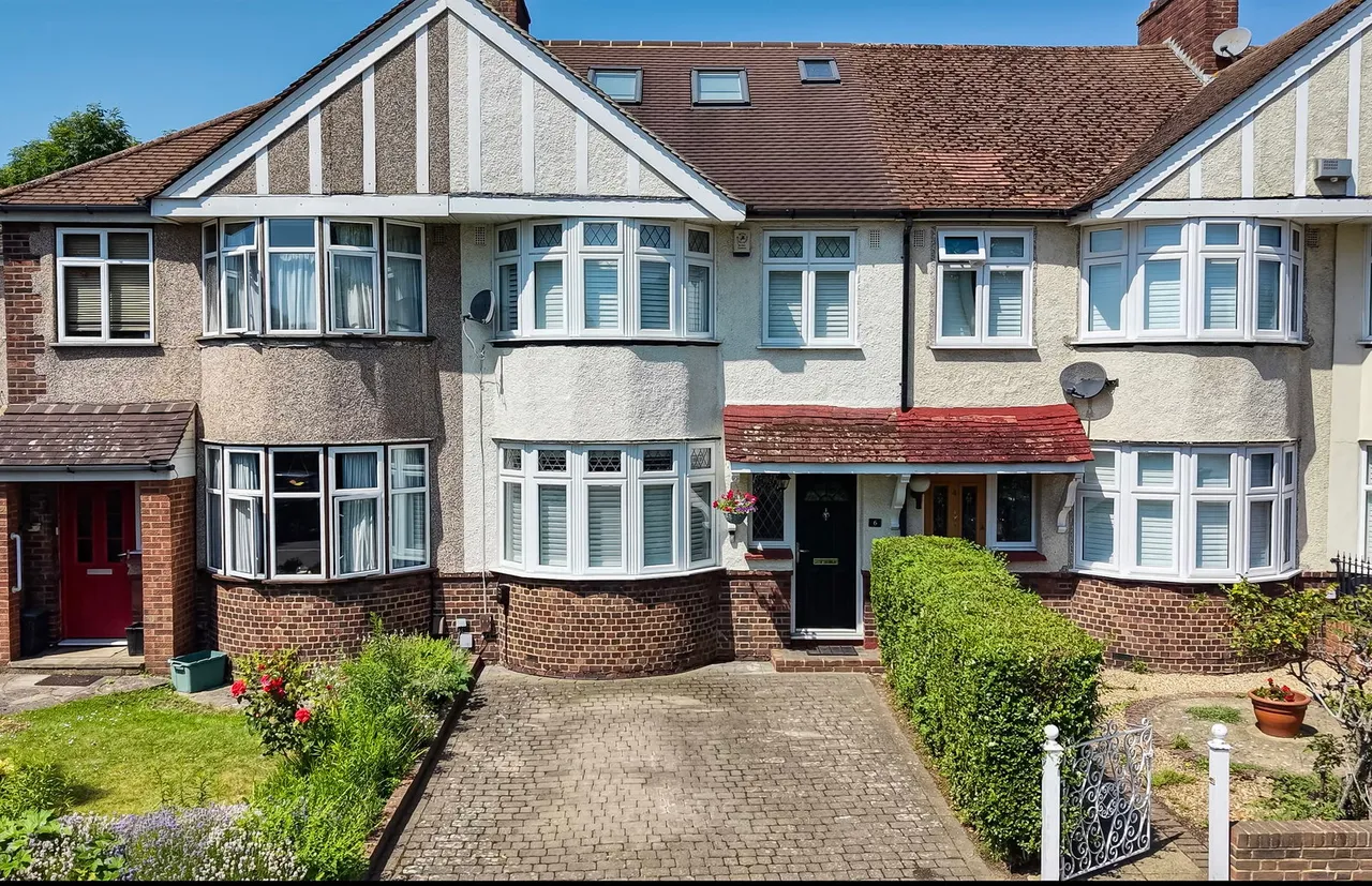 4 bed house for sale — Oxhawth Crescent, Bromley, BR2