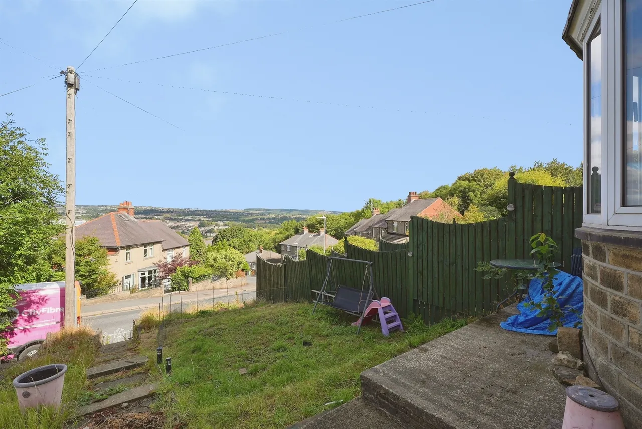 Close Hill Lane, Newsome, Huddersfield, photo 10