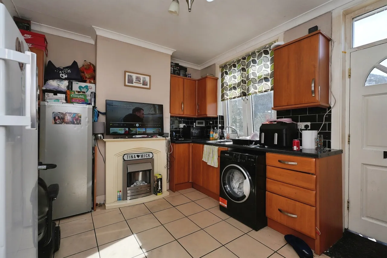 Close Hill Lane, Newsome, Huddersfield, photo 4
