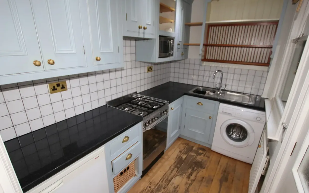 Frickley Road, Sheffield, photo 3