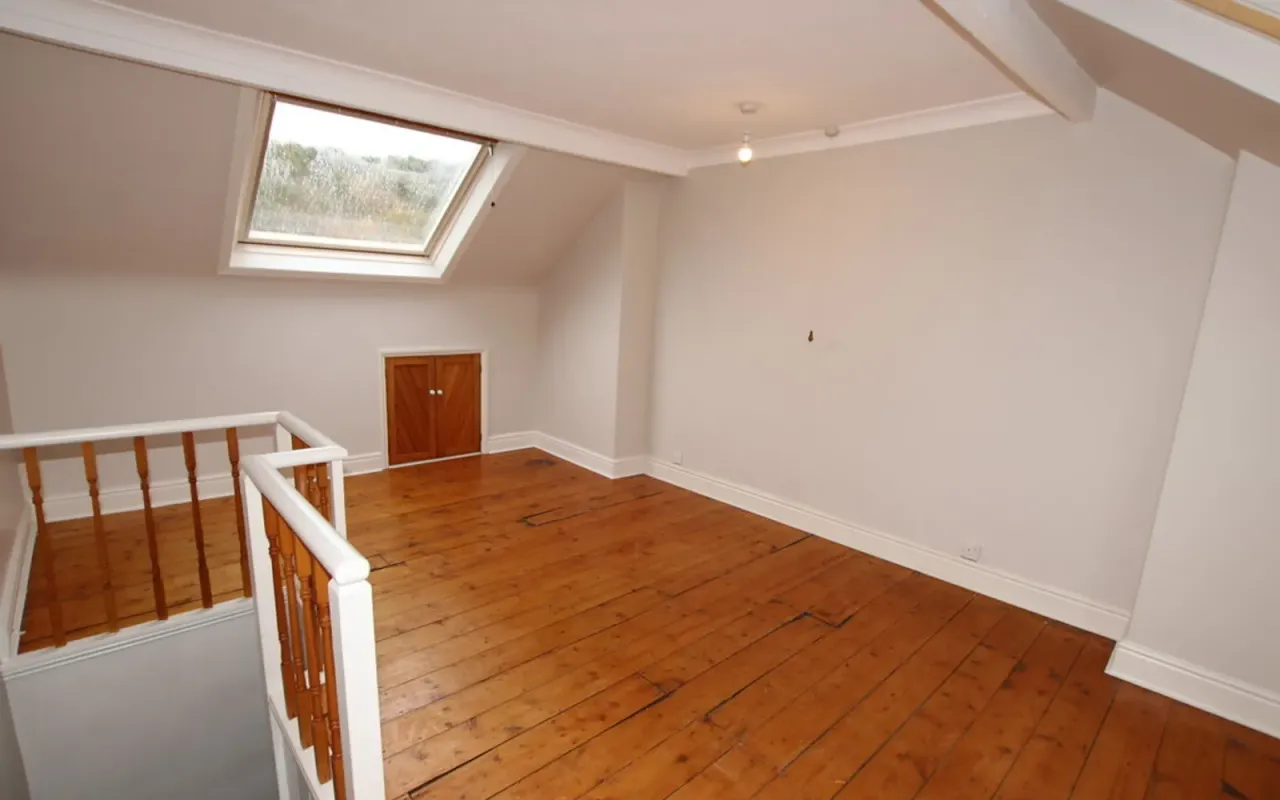 Frickley Road, Sheffield, photo 13
