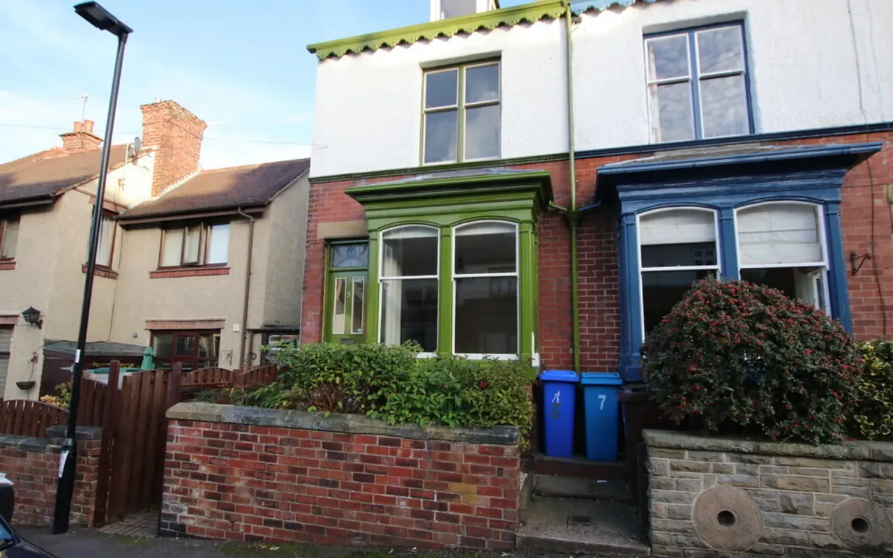 3 bed property to rent — Frickley Road, Sheffield