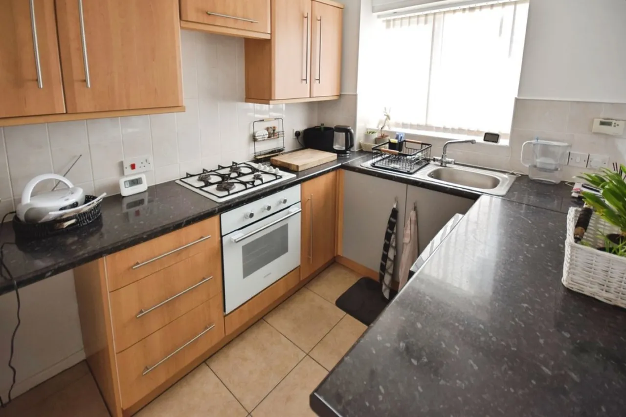 Winterside Close, Waterhayes Village, ST5, photo 5