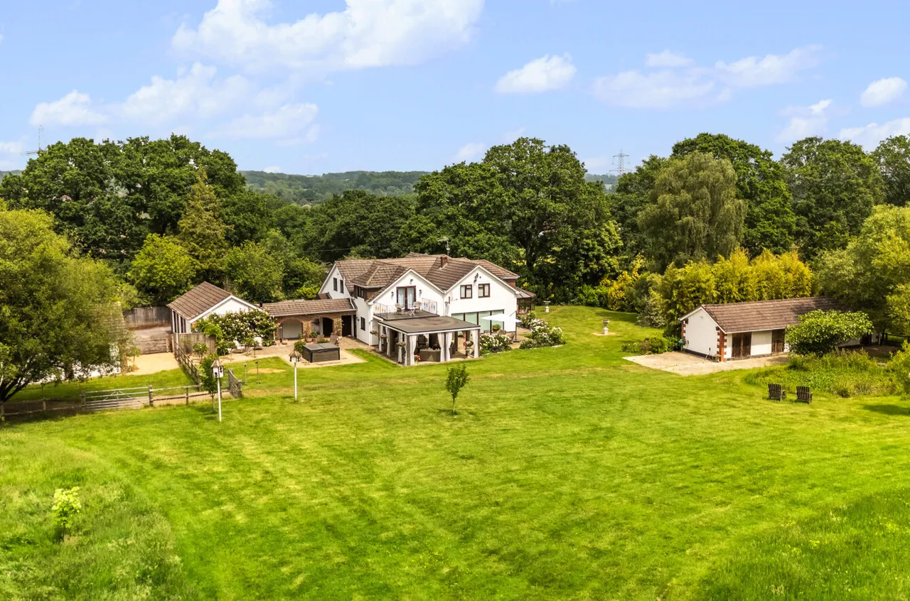 Forest Road, Swanmore, SO32, photo 15