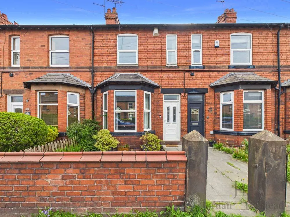 2 bed house for sale — Chester Road, Helsby, Frodsham, Cheshire, WA6 0DW