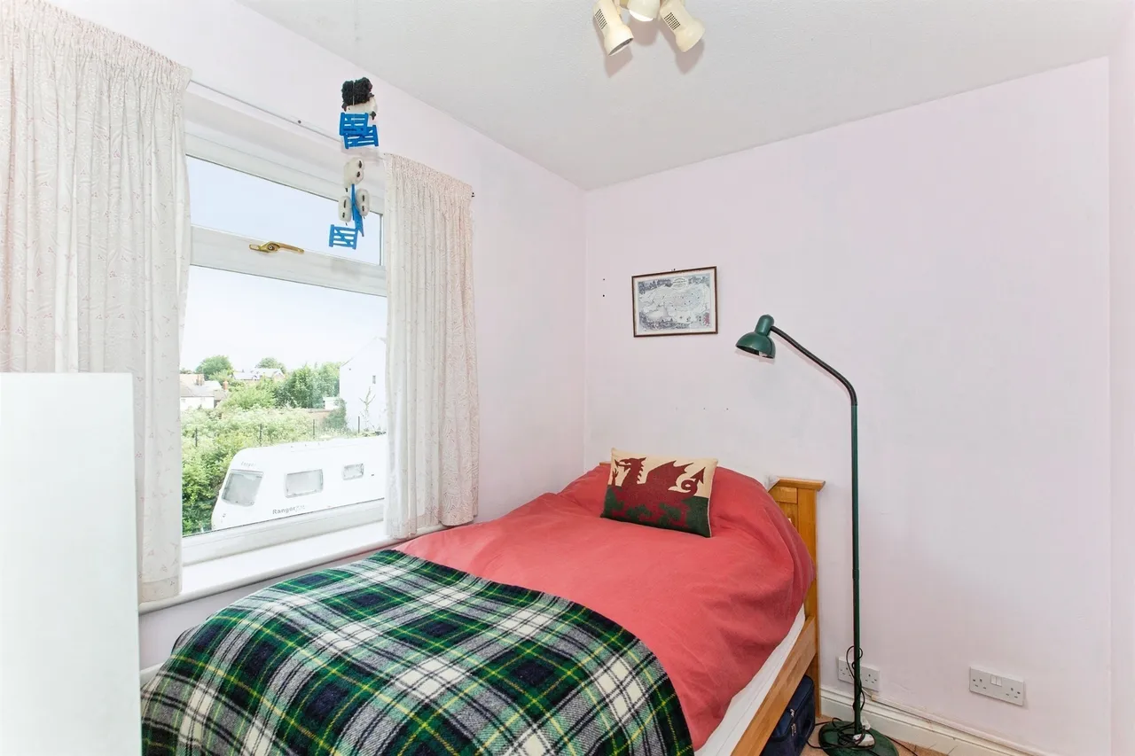 Chandler Gardens, Kettering, NN14, photo 13