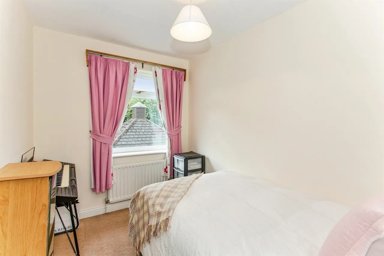Chandler Gardens, Kettering, NN14, photo 14