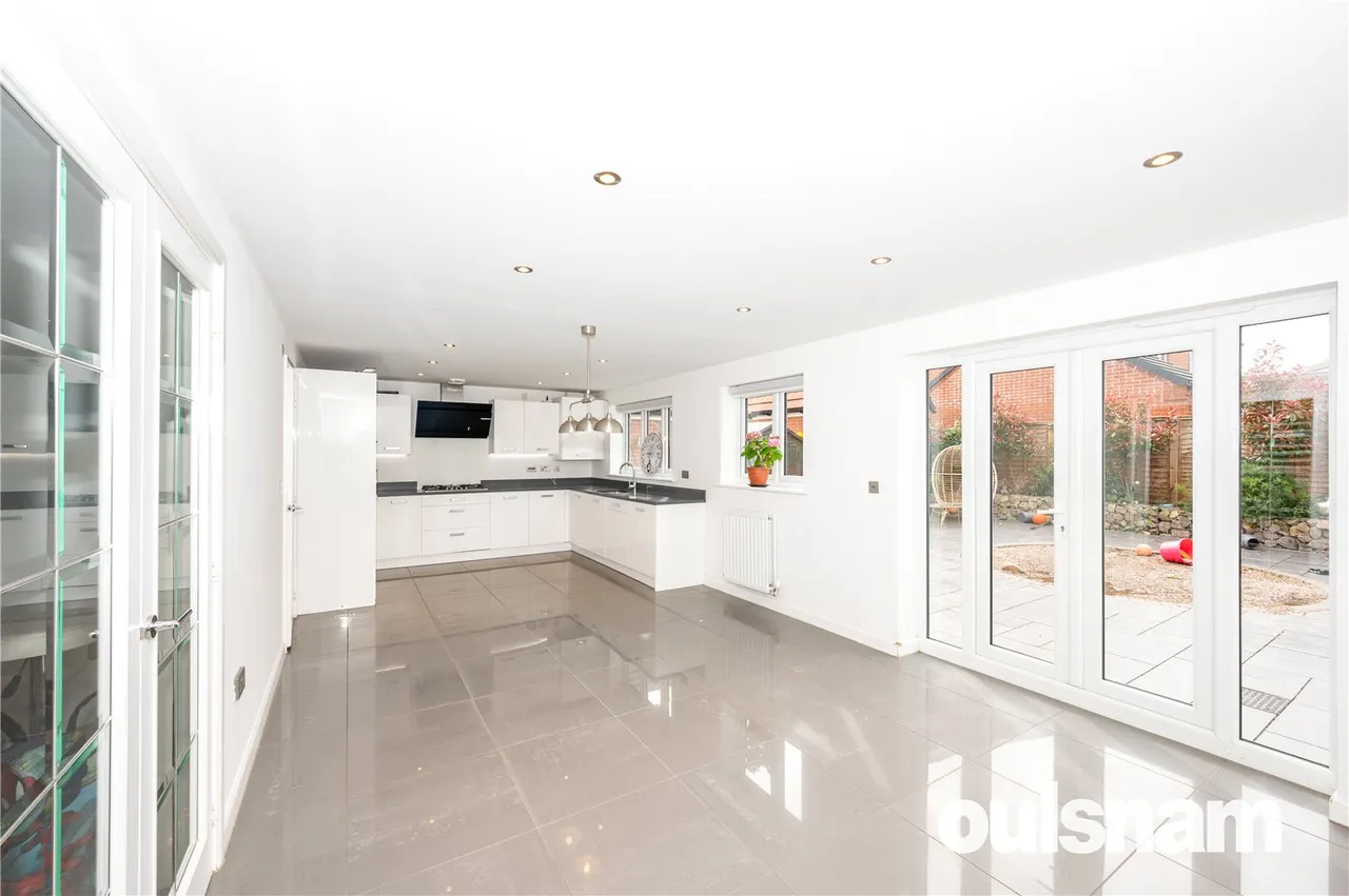 Claydon Close, Redditch, B97 6RW, photo 3