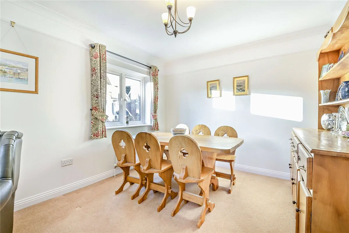 Enborne Road, Newbury, RG14, photo 7