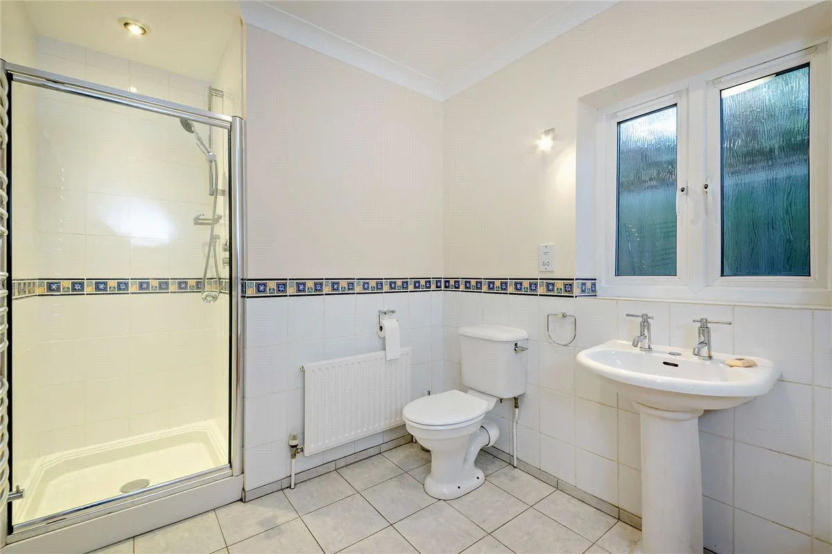 Enborne Road, Newbury, RG14, photo 12