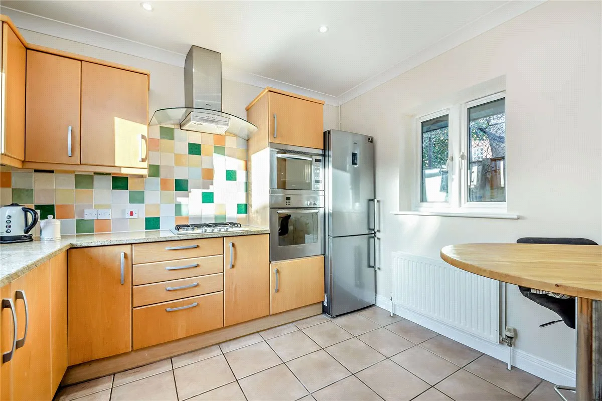 Enborne Road, Newbury, RG14, photo 4